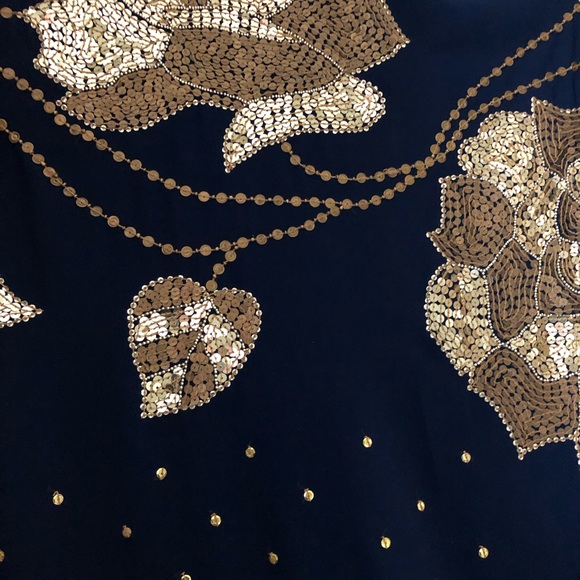 Midnight Blue and Gold sequenced Bollywood Indian Saree - Picture 3 of 7